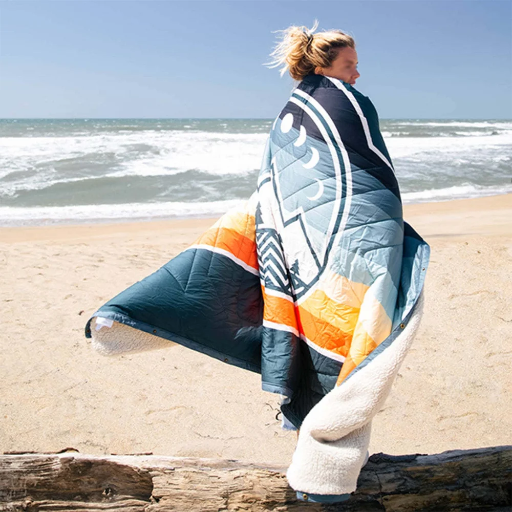 Outdoor Camping Quilt - Benutzerdefinierte Quilting Nylon wasserabweisende Campingmatte Decke